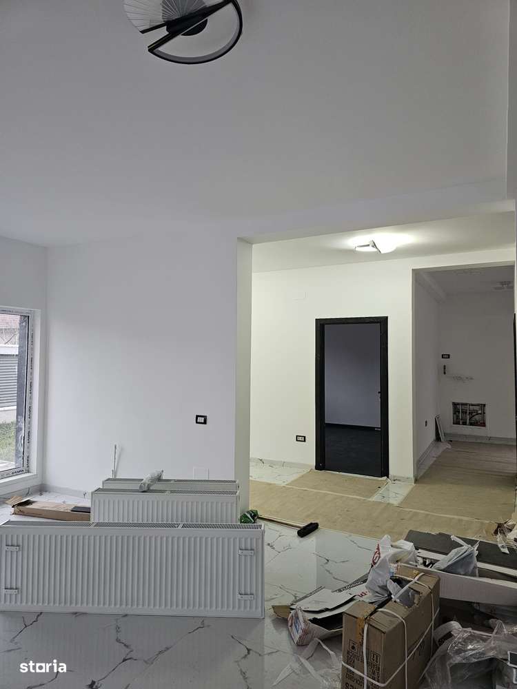 CASA 5 CAMERE - LUMINA-5