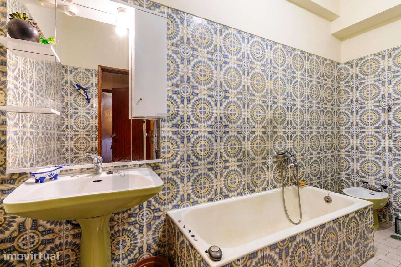 T1 para Venda em Rio de Mouro | Próximo da Estação e Serviços-12