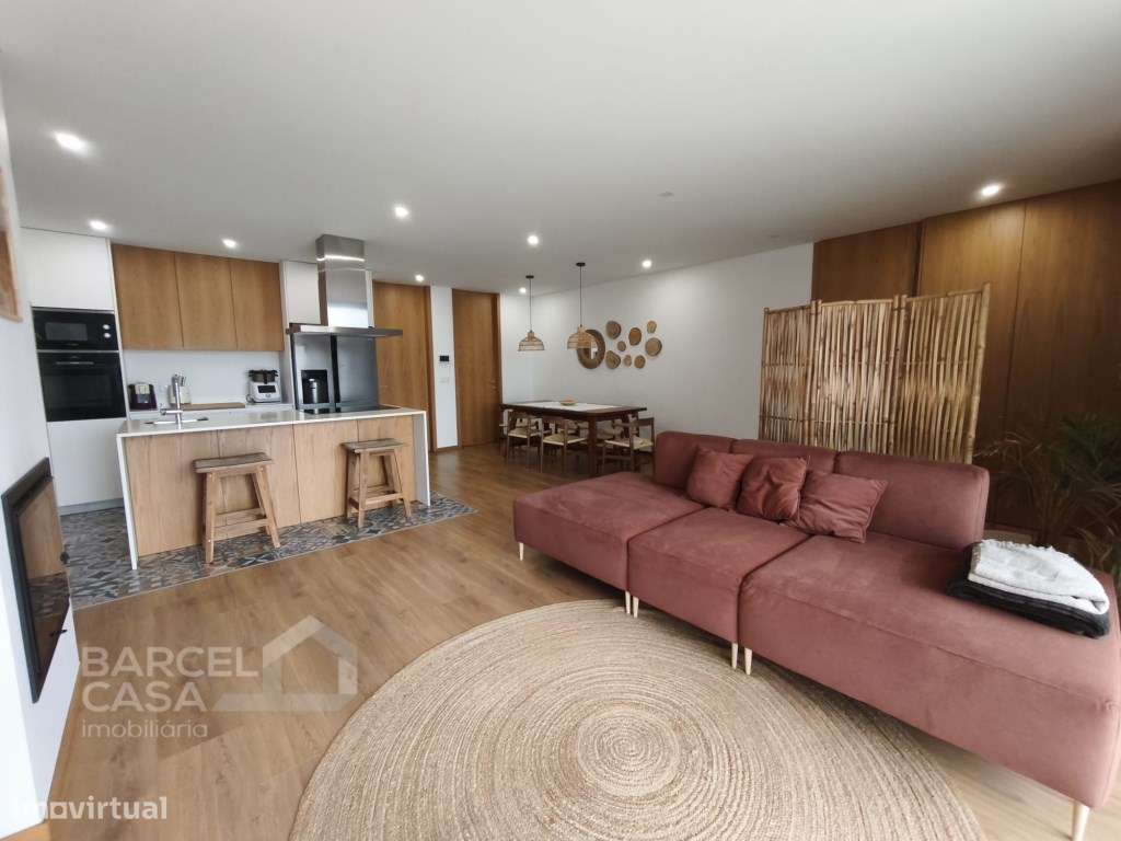 Oportunidade Única: Moradia T3 Térrea Semi-Nova em Manhente!-3