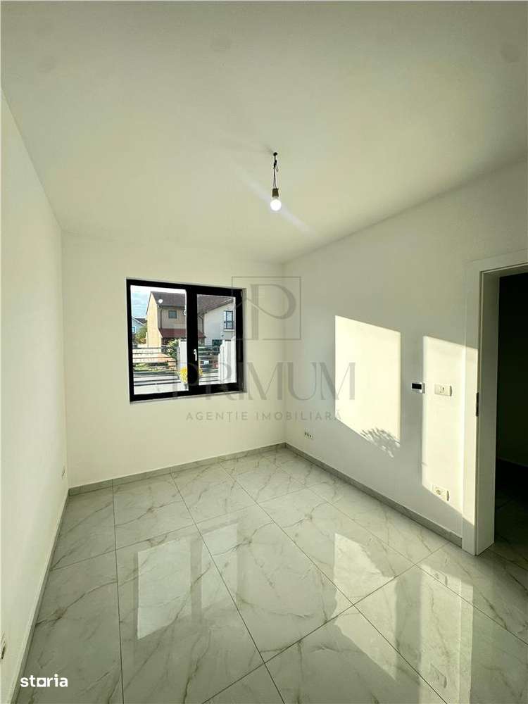 GIROC IQ - Duplex despartit -  5 Camere - 3 Bai - Teren generos - Fini - Imagine principală: 5/16