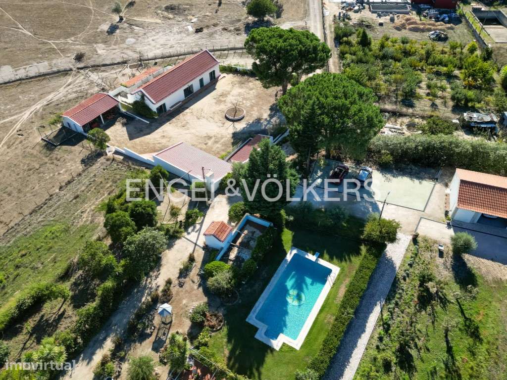 Magnífica Quinta T7 de 7 Hectares e barragem na Branca, Coruche-2