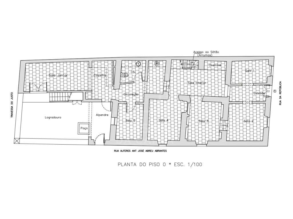 Moradia T5 com quintal e terraço em Vila Alva-34