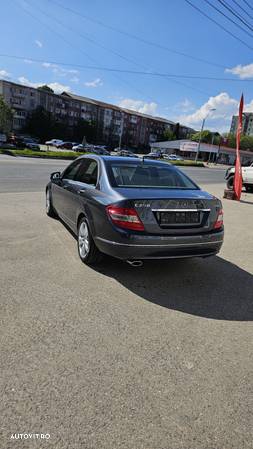 Mercedes-Benz C 250 CDI DPF BlueEFFICIENCY Avantgarde - 11