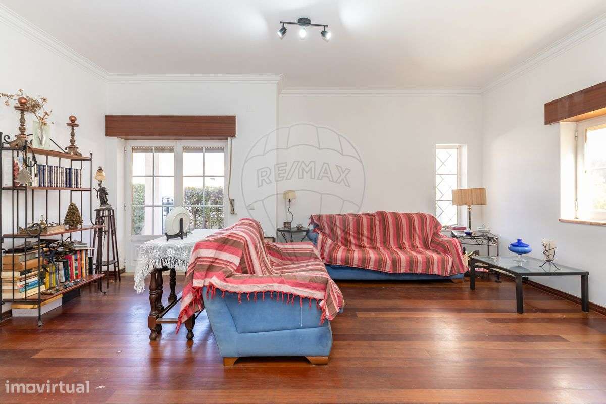 Moradia T4 para venda-9