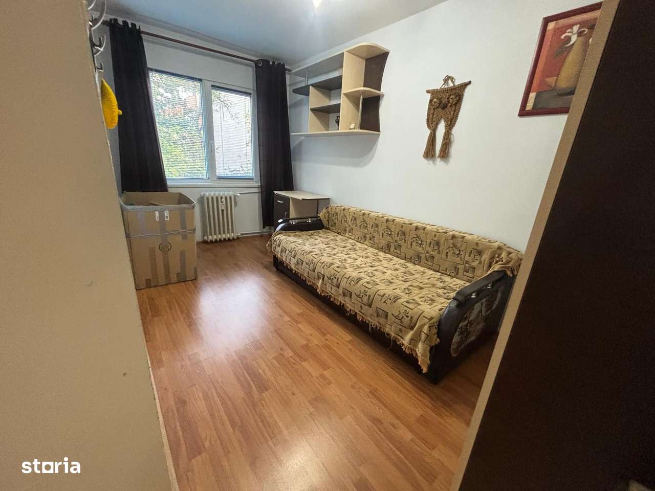 Apartament semidecomandat 3 camere Podu Ros-1
