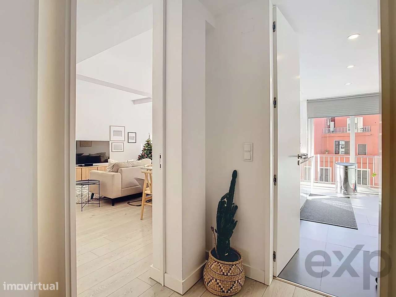 Apartamento T3 elegante com varanda e estacionamento - Campolide, Lisb - Grande imagem: 2/60