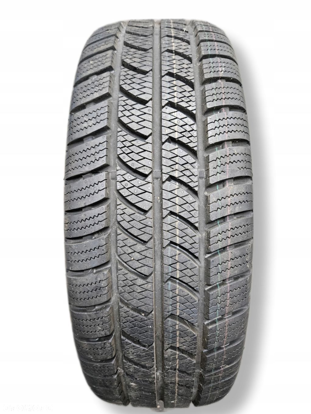 235/65/16c 235/65r16c Continental VancoWinter 2 - 1