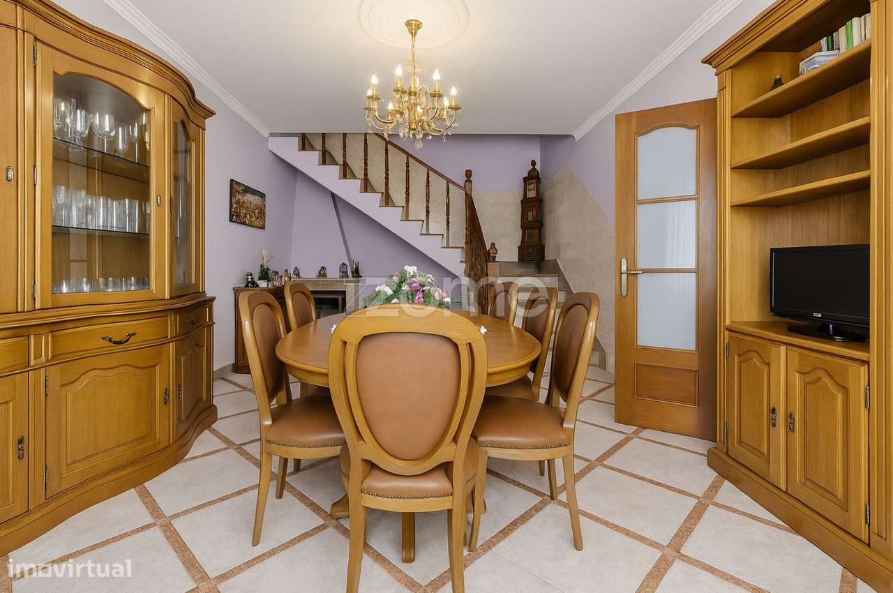 Moradia T4 com terraço, perto da praia de Vila Chã - Grande imagem: 5/42