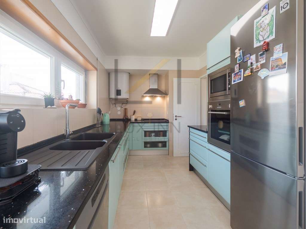 Andar de Moradia T2 + 1 Duplex Remodelado com Cave, Garagem Box e L...-4