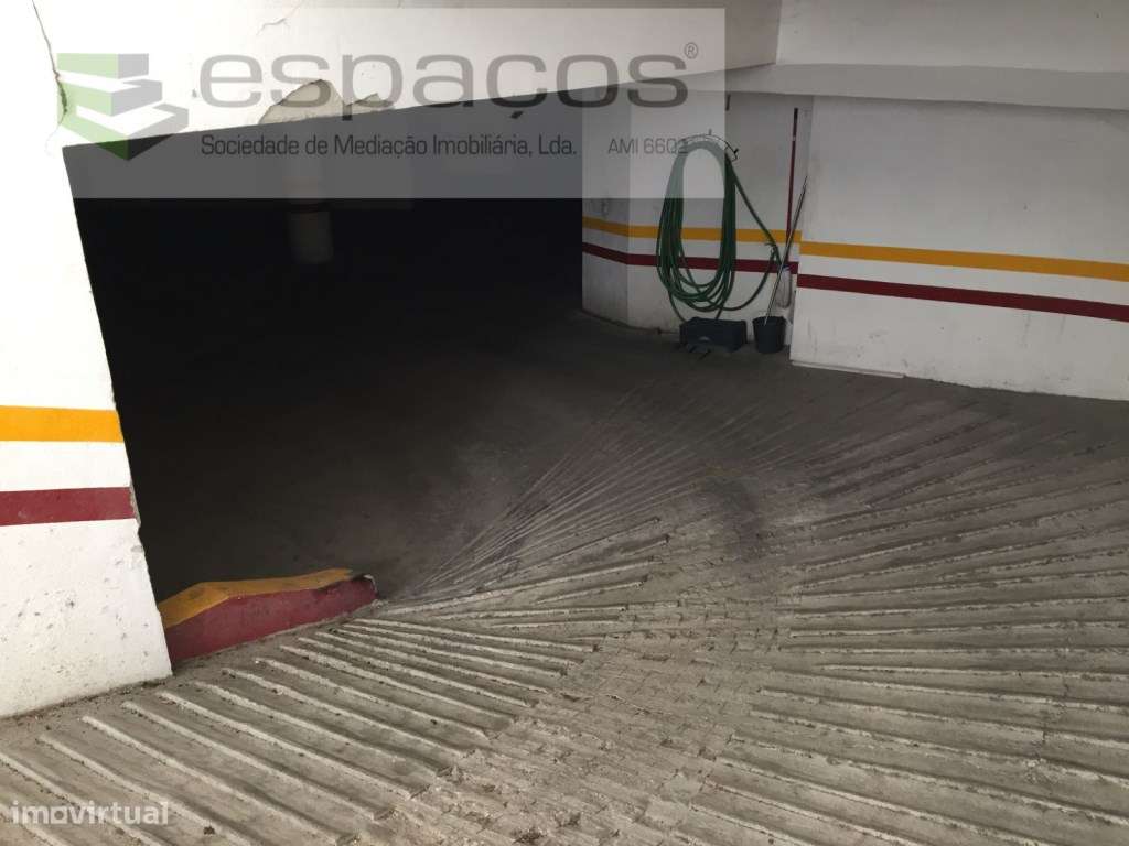 Garagem para venda na Carapalha - Grande imagem: 3/4