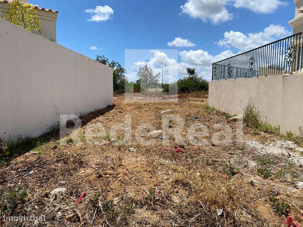 Lote de 600 m2 em Urbanização calma - Grande imagem: 4/12