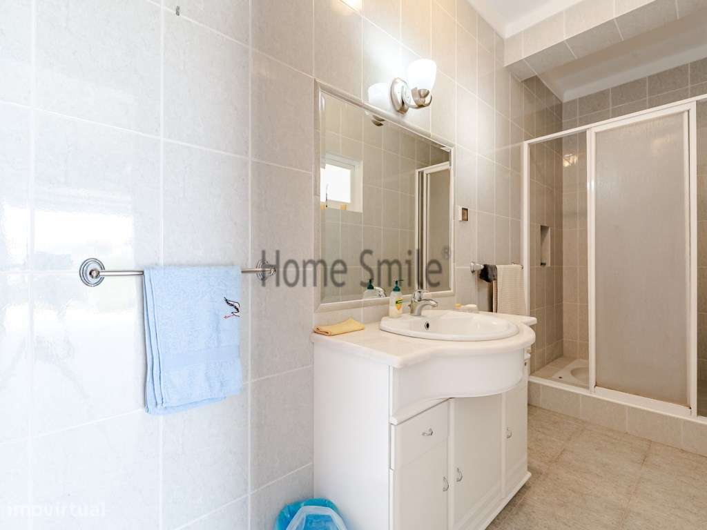 MORADIA COM PISCINA. EXCELENTE QUALIDADE-34