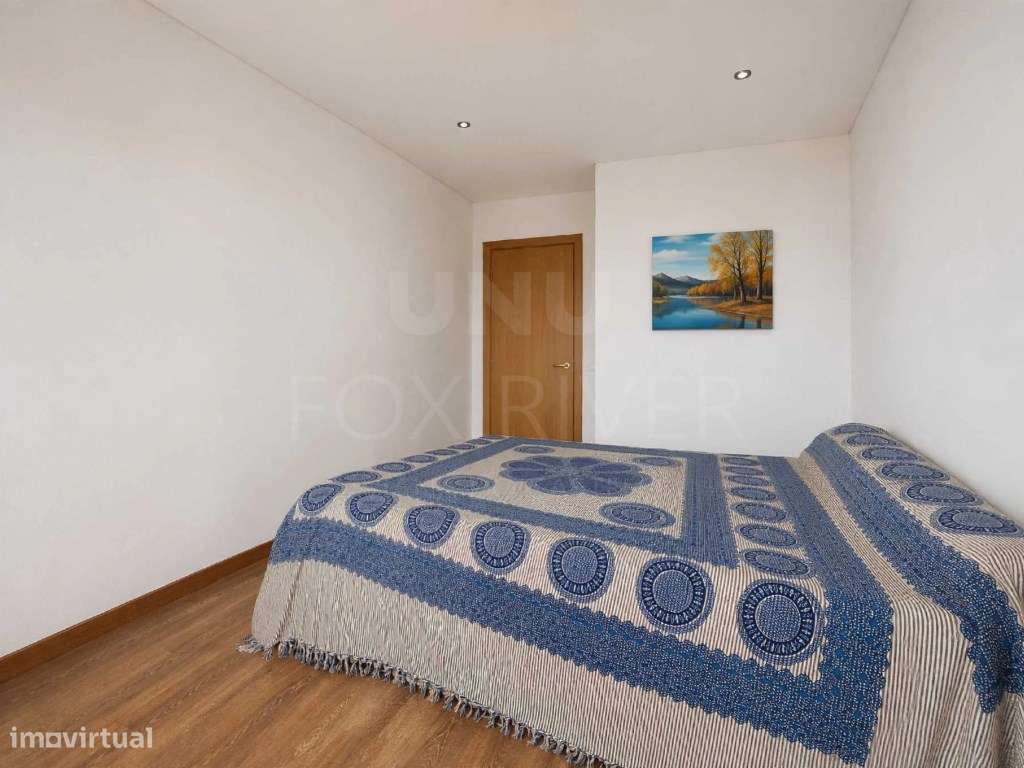 Apartamento T2 com Terraço Privativo e Garagem - Touguinha, Vila do...-4