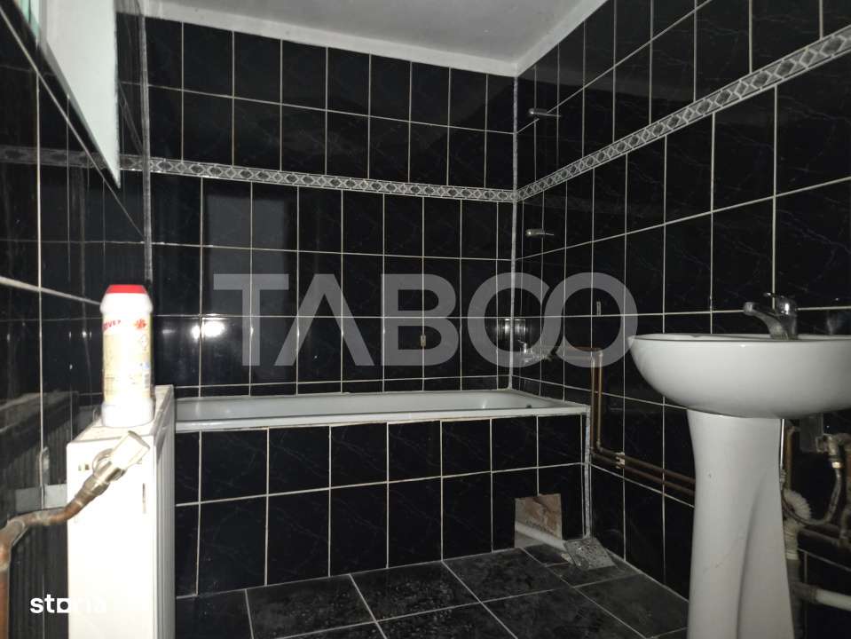 Casa individuala de vanzare 54 mpu curte 69 mp zona Central Sibiu-7