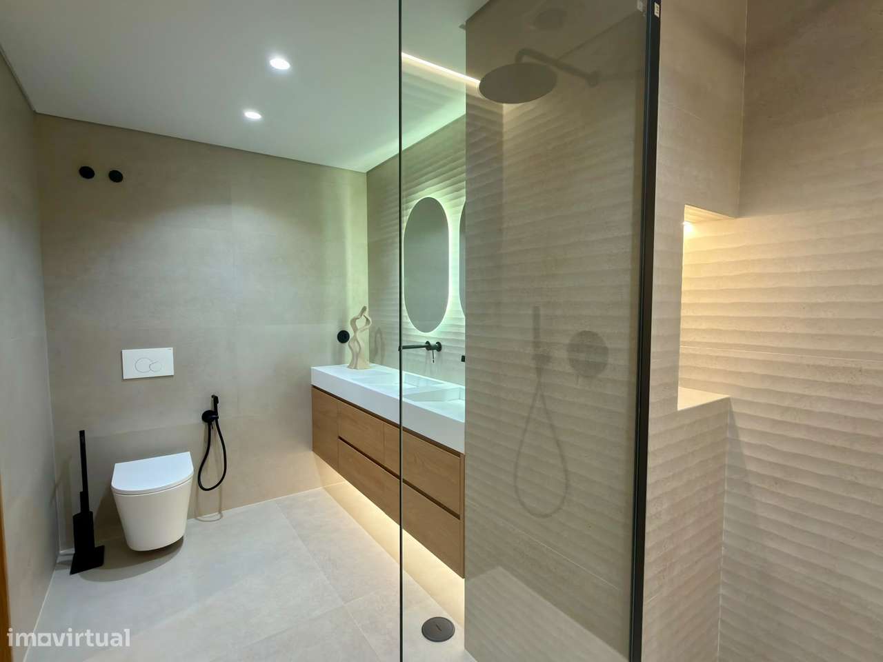 Apartamento T1 Remodelado e Mobilado na Costa da Guia, Cascais-15