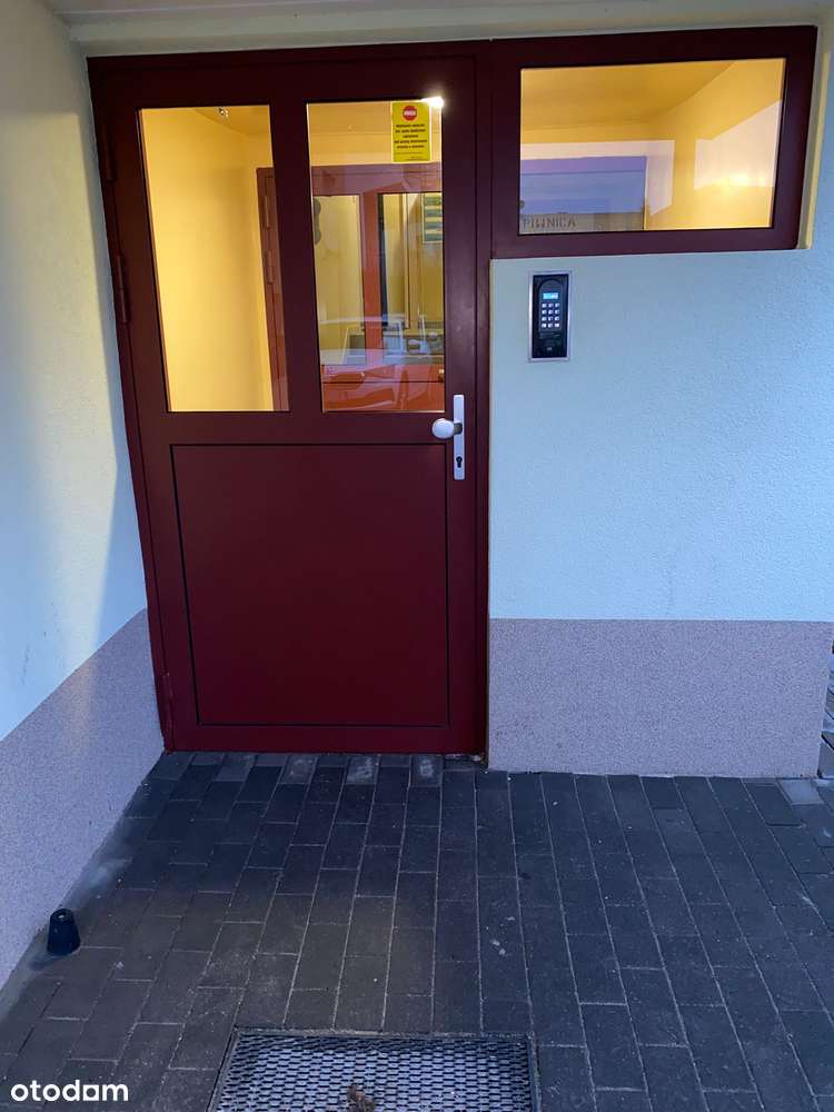 Przestronne 4-pokojowe mieszkanie z balkonem-14