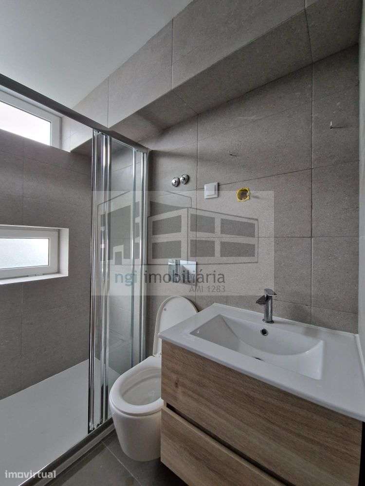 Apartamento T3 - Encarnação - Lisboa-19