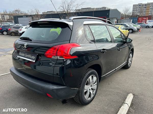 Peugeot 2008 1.2 L PureTech Access - 5