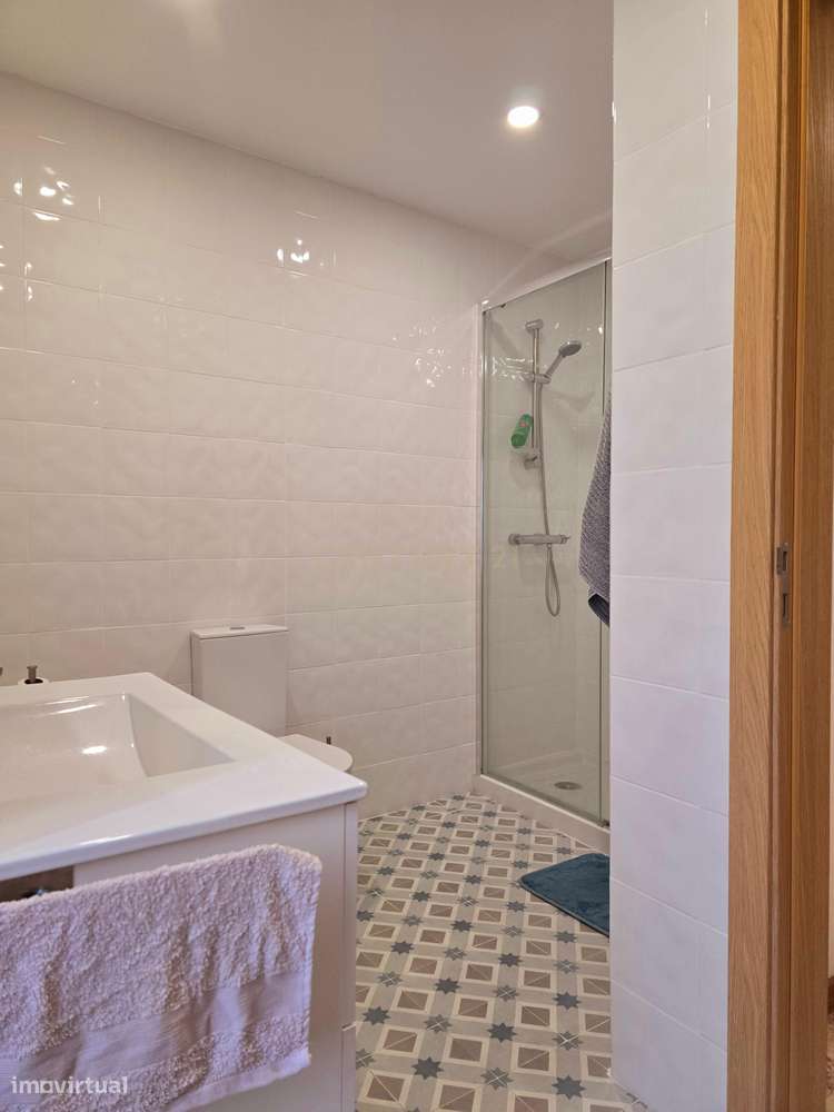 Moradia T6 Duplex no Centro Histórico de Évora – Ideal para Alojamento-12