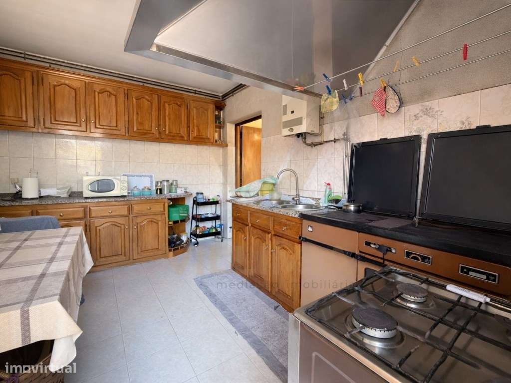 Moradia T3 e Terreno 500 m² | Sá - Arcos de Valdevez-24