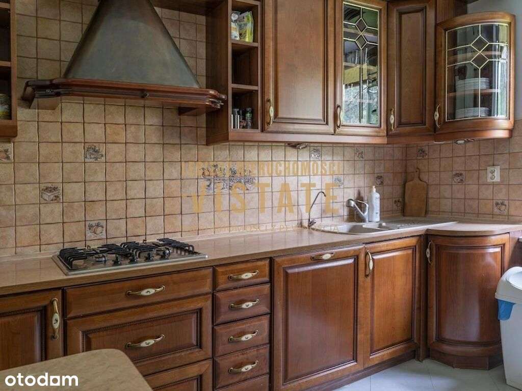 Wiązowna rezydencja na sprzedaż-18