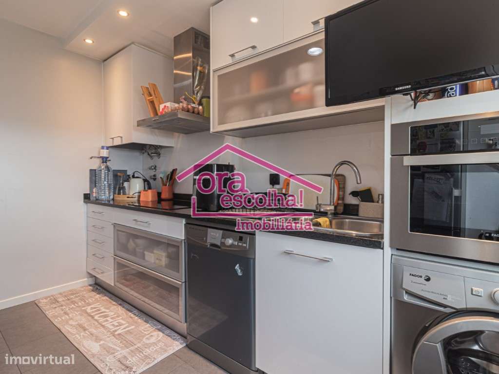 T2 de 2011 com 80 m2 e Garagem 40 m2 no Casal do Marco! - Grande imagem: 3/18