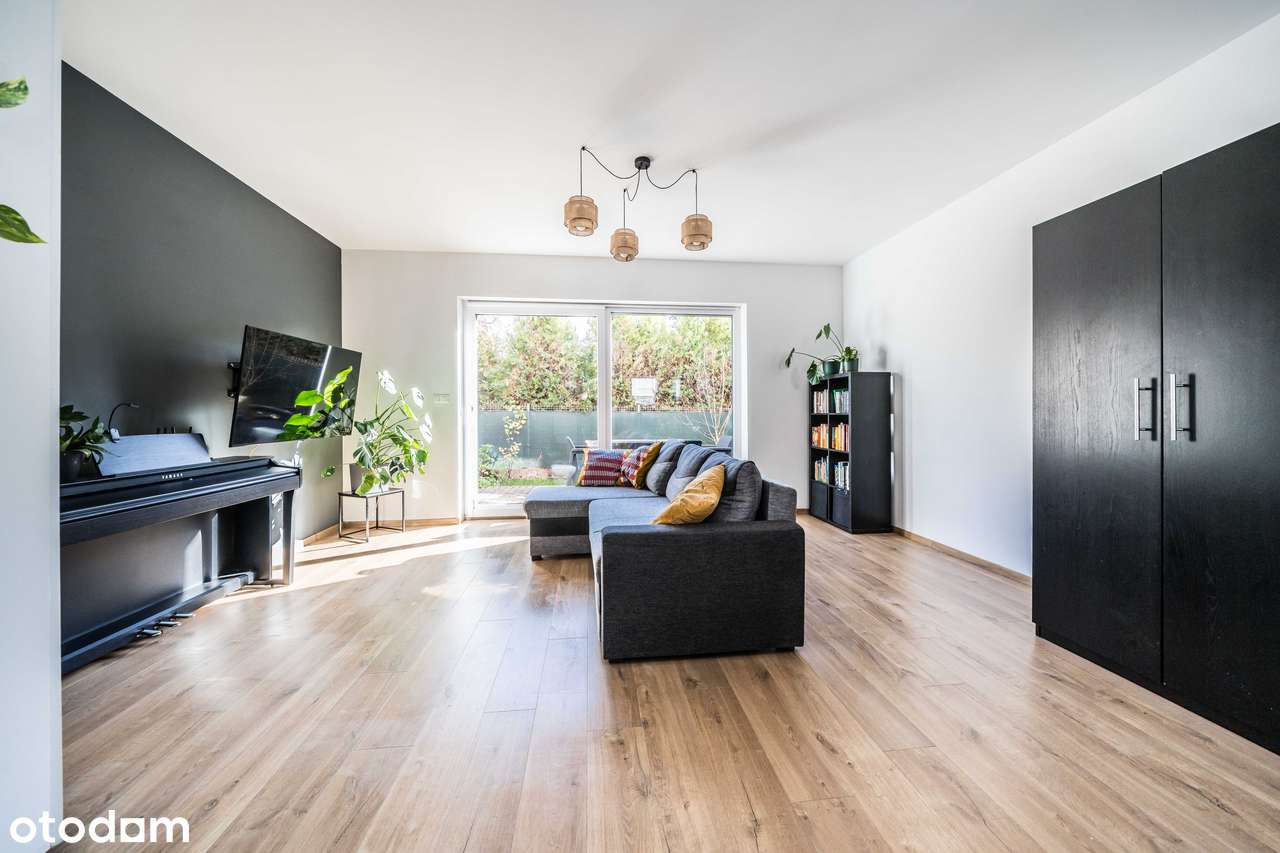 Dwupoziomowe mieszkanie do wejścia.-1