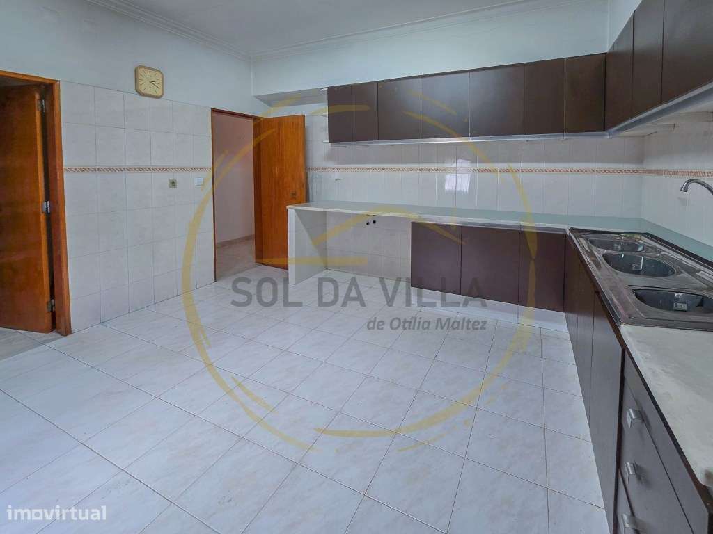 Moradia Isolada T3 com garagem - Quinta do Conde, Sesimbra - 385.000€ - Grande imagem: 4/26