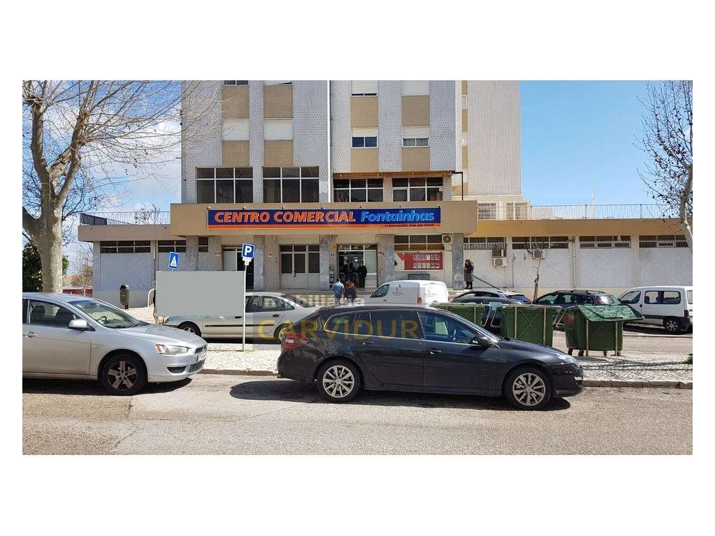 Loja 100m2 qualquer ramo Fontainhas - Grande imagem: 4/21