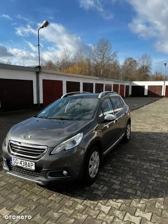 Peugeot 2008 1.2 Pure Tech Allure S&S EAT6 - 4