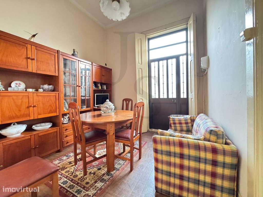 Moradia Junto Hospital Da Prelada-6