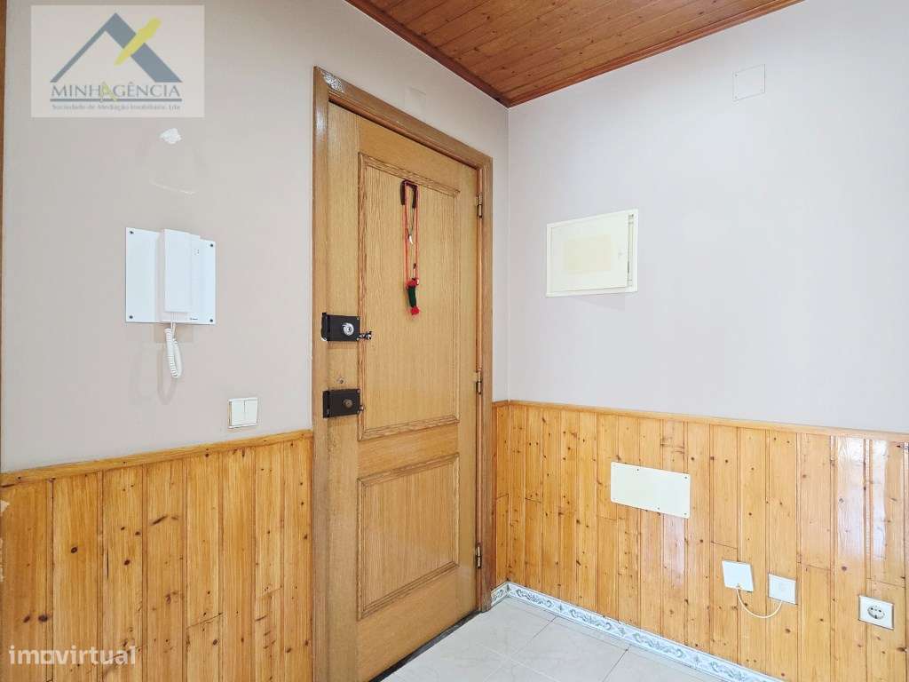 Apartamento T2 no Vale do Cobro em Setúbal-12