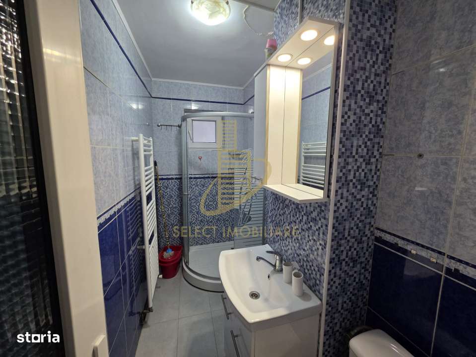 Apartament de 3 camere, semidecomandat, 53 mp., zona Andrei Muresanu-9