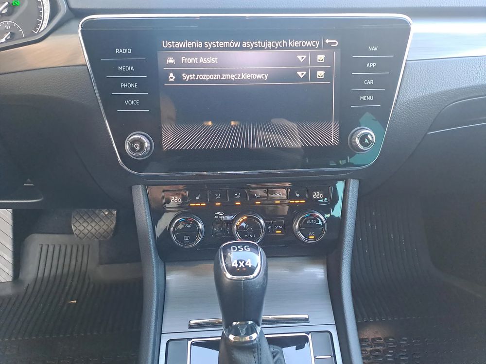 SKODA SUPERB 4x4 DSG 2,0TDI 200KM Salon PL ASO VAT23%