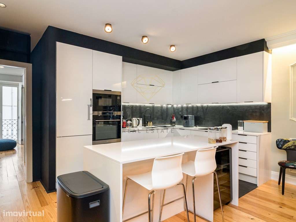 Luxury Apartamento T2 Duplex na Avenida - Grande imagem: 5/25