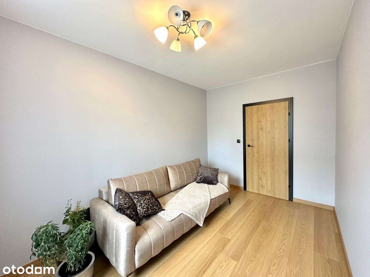 Klimatyczny apartament o podwyższonym standardzie-9