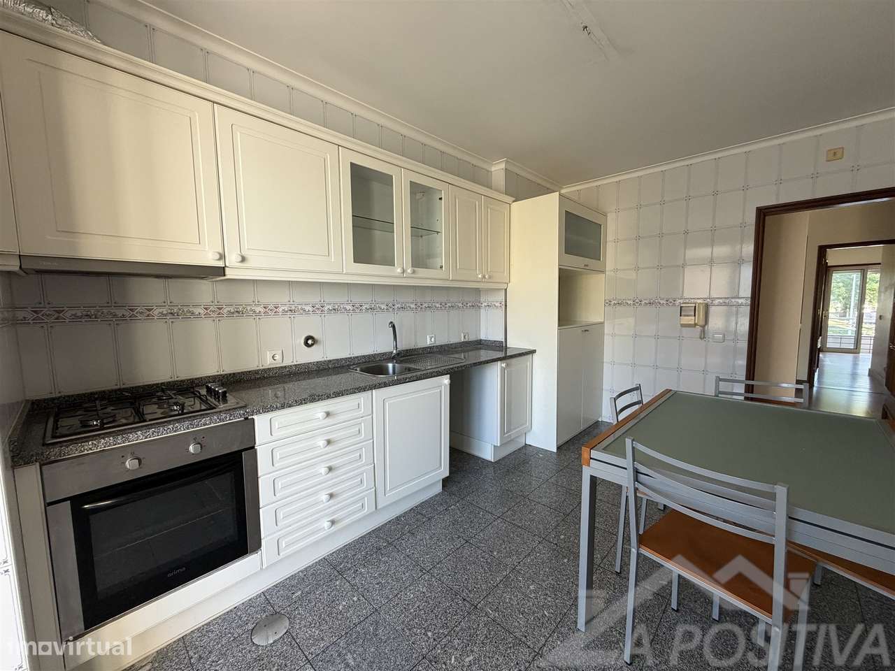 Apartamento T2 Venda em São João da Madeira,São João da Madeira-9