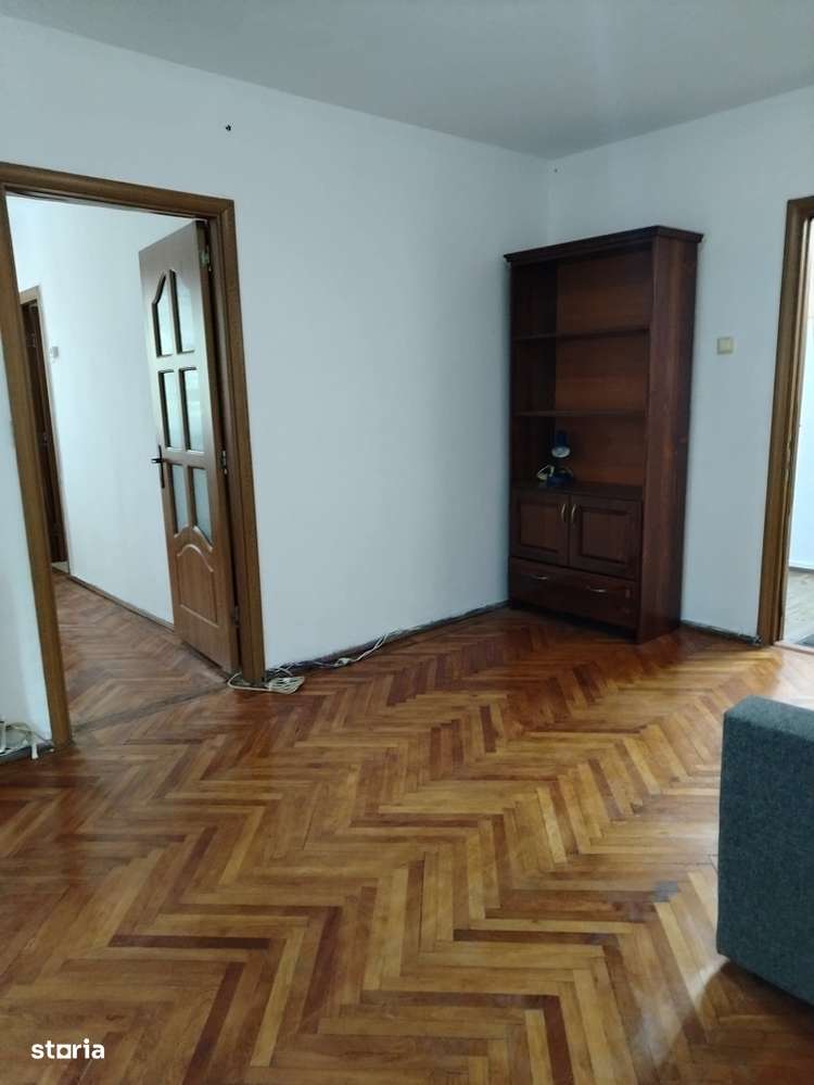 cv 76 G.Cosbuc, apartament 2 camere , etaj II - Imagine principală: 5/12