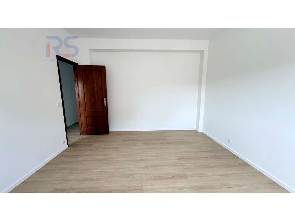 T2 Baguim Monte c/elevador junto metro-20