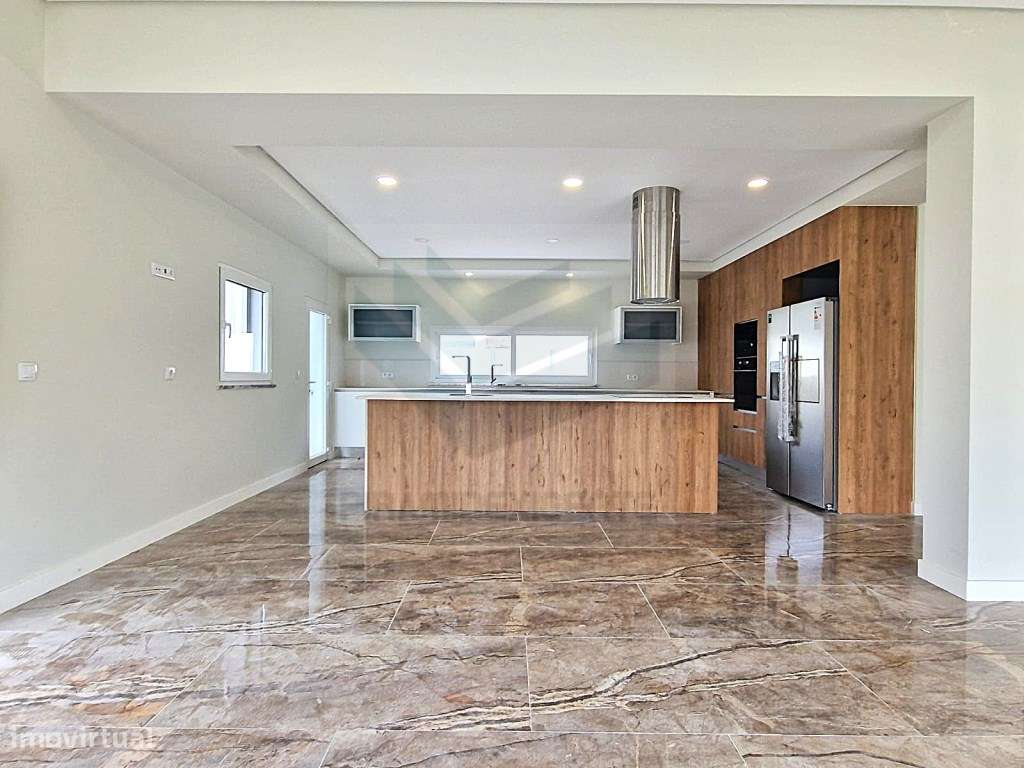 Moradia NOVA 5 Quartos, 3 no R/C, Piscina, Terraço e Garagem - Grande imagem: 4/25