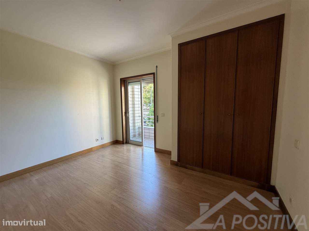 Apartamento T2 Venda em São João da Madeira,São João da Madeira-15