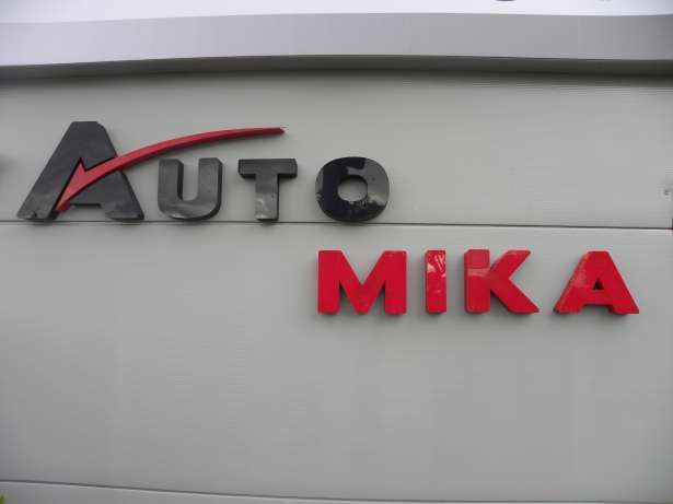 PREMIUM-CAR logo