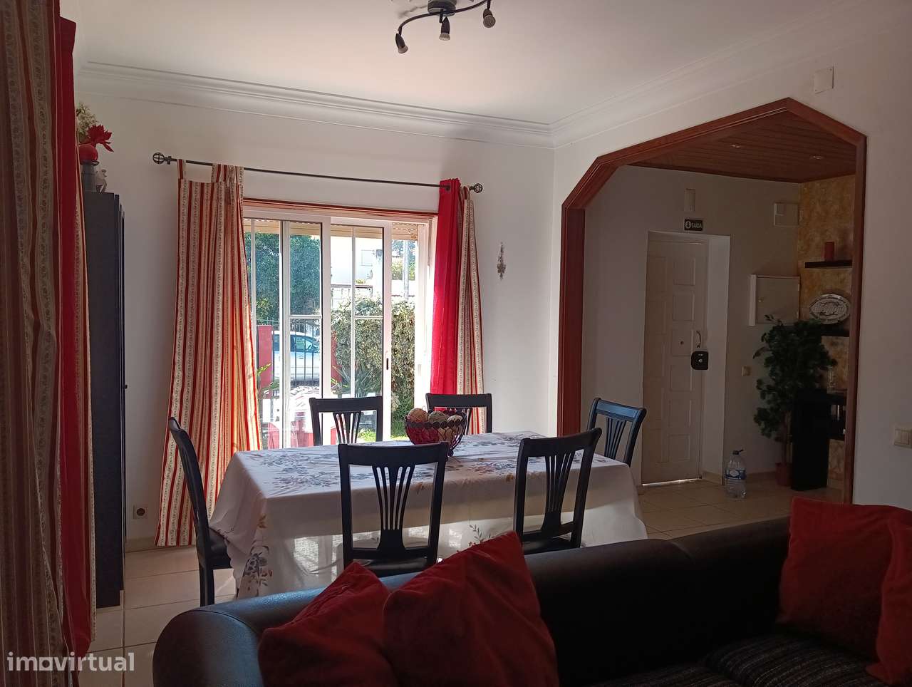 Moradia T6 com Piscina com garagem com alvará alojamento Local-13