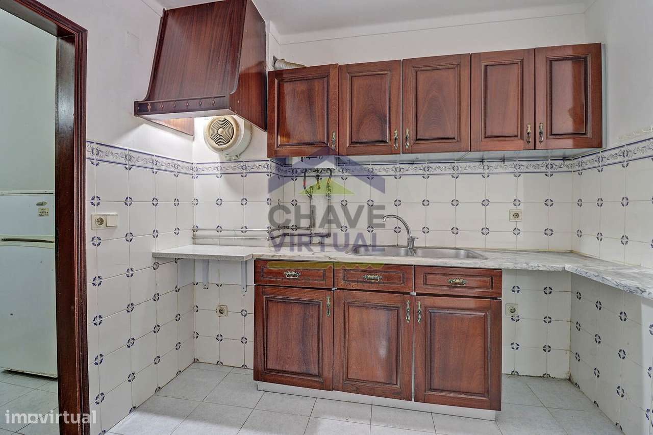 Apartamento T1 com Garagem junto à Praia - Areia Branca - Lourinhã - Grande imagem: 3/18