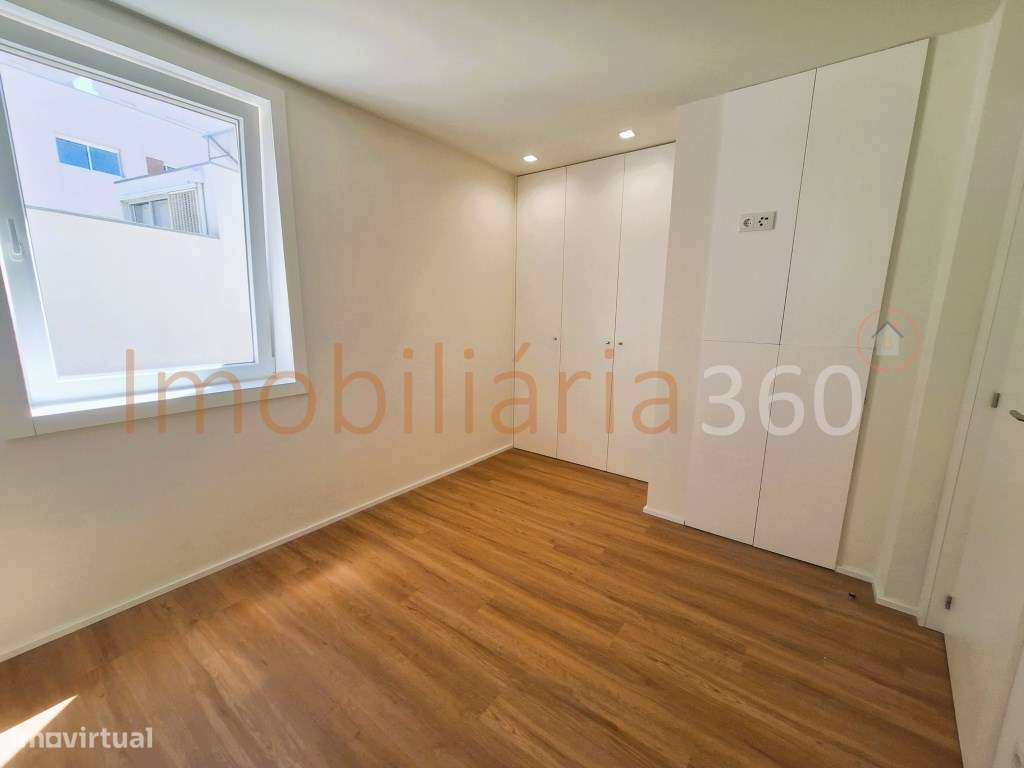**Apartamento T2 Duplex Novo com Terraço em Matosinhos**-9
