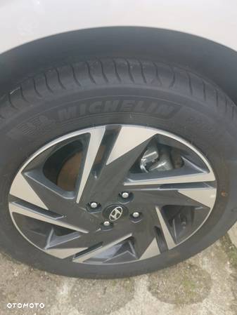 Hyundai i20 1.0 T-GDI 48V-Hybrid Connect & Go - 9