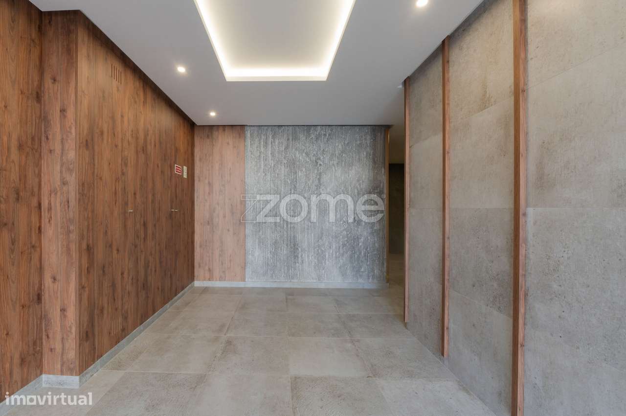 Apartamento T3 +1 com Mezanino / 3 lugares de garagem-16