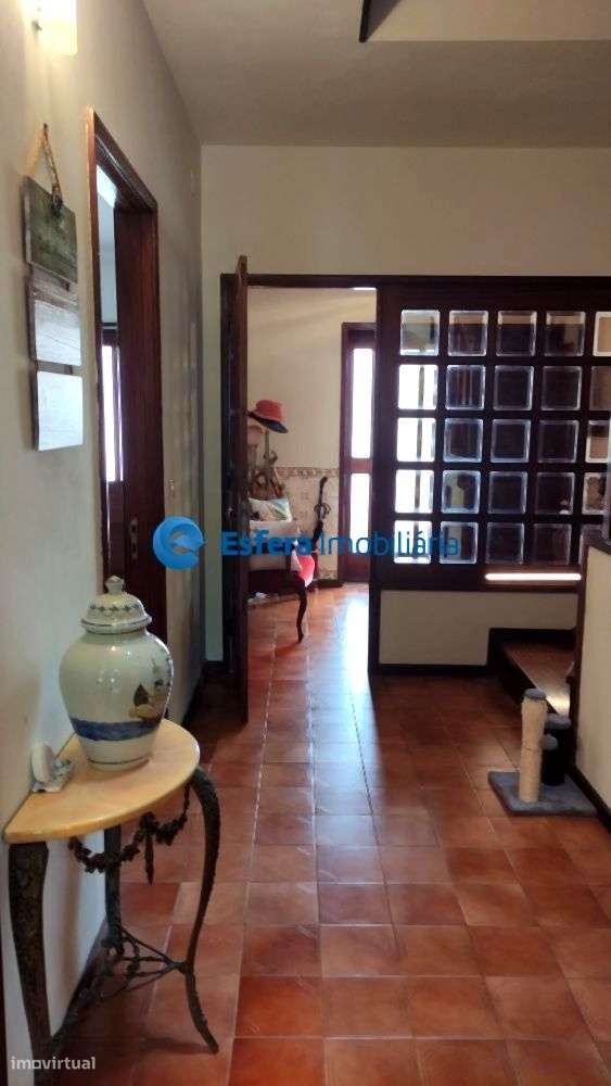 Moradia a 1 Km praia Miramar-3