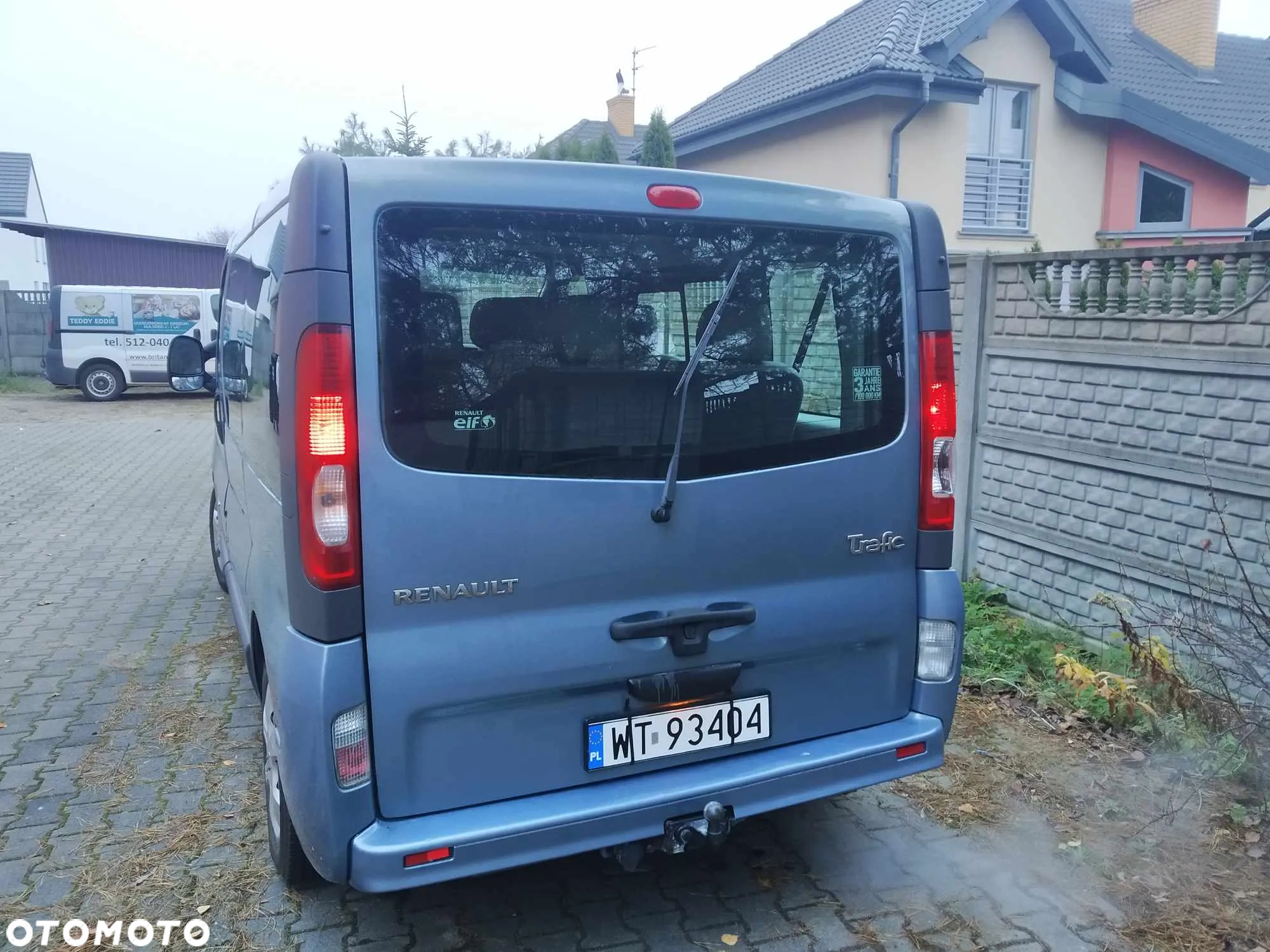 Renault Trafic 2.5 dCi 150 FAP Passenger L1H1 Privilège - 3