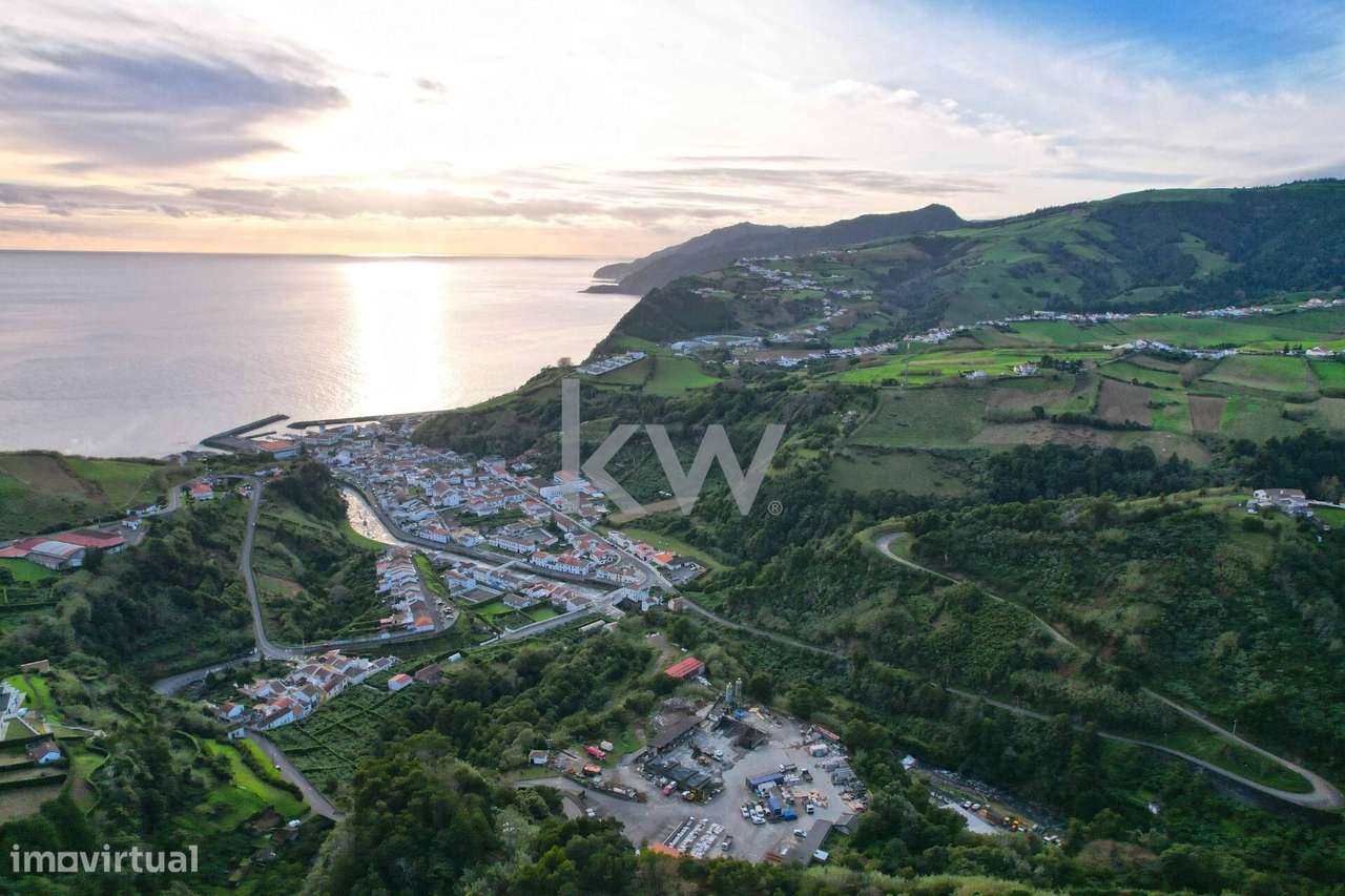 Lote para construção na Povoação, Ilha de São Miguel Açores - Grande imagem: 1/10